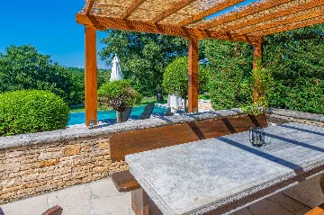 House with Private Pool in Žminj (Up to 6 Guests)