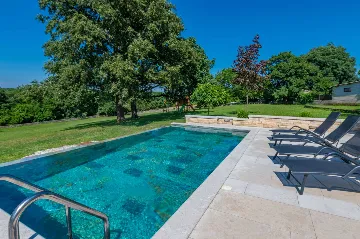 House with Private Pool in Žminj (Up to 6 Guests)