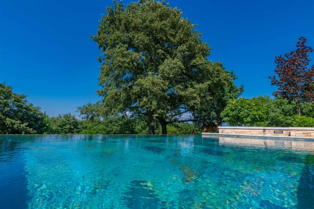 House with Private Pool in Žminj (Up to 6 Guests)
