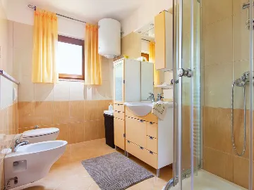 House in Trget for Up to 18 Guests