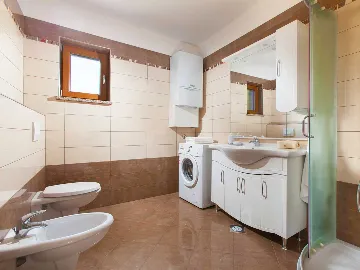 House in Trget for Up to 18 Guests