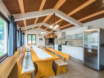 House in Trget for Up to 18 Guests