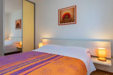 1-Bedroom Apartment for 4 in Ližnjan