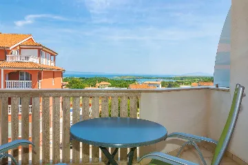 1-Bedroom Apartment for 4 in Ližnjan
