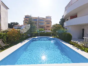 1-Bedroom Apartment for 4 in Ližnjan