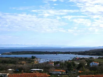 1-Bedroom Apartment for 4 in Ližnjan