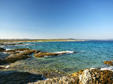 1-Bedroom Apartment for 4 in Ližnjan