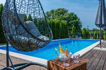 Spacious House in Pazin for Up to 14 Guests