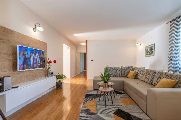 Spacious House in Pazin for Up to 14 Guests