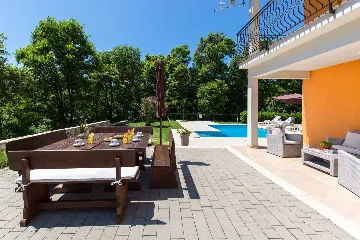 4-Bedroom House with Pool & Private Yard in Labin