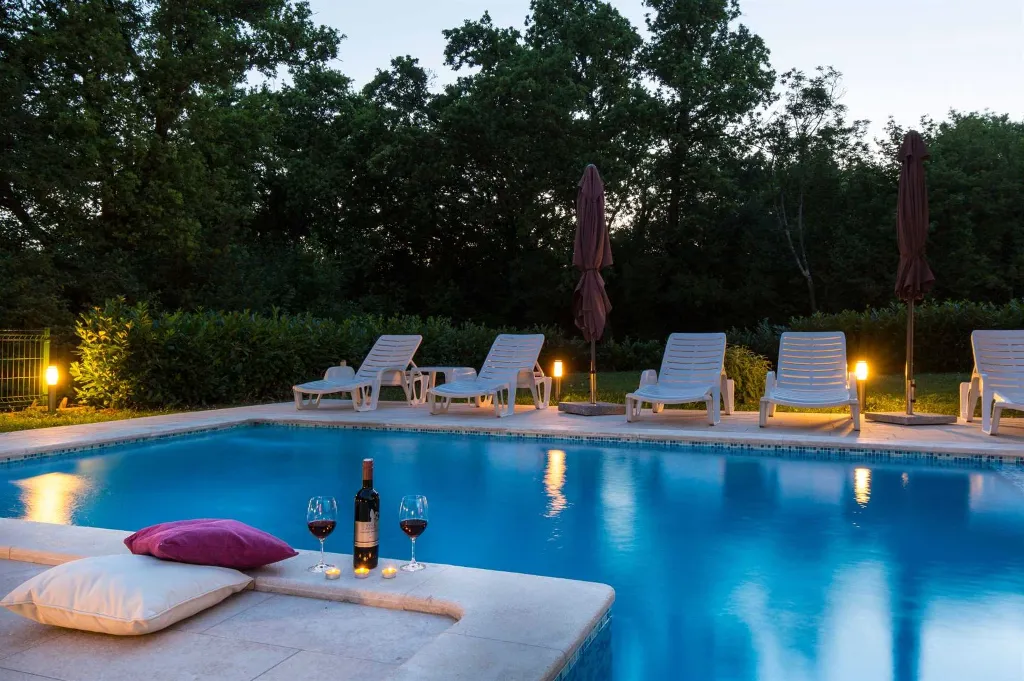 4-Bedroom House with Pool & Private Yard in Labin