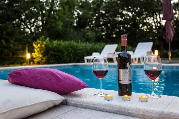 4-Bedroom House with Pool & Private Yard in Labin