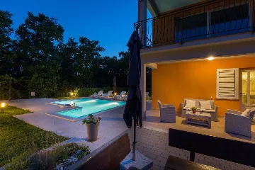 4-Bedroom House with Pool & Private Yard in Labin