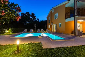 4-Bedroom House with Pool & Private Yard in Labin