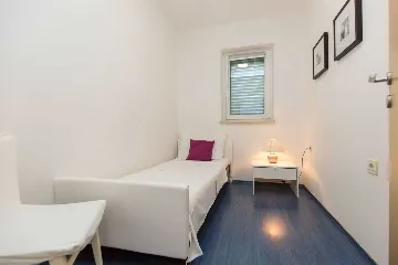 4-Bedroom House with Pool & Private Yard in Labin