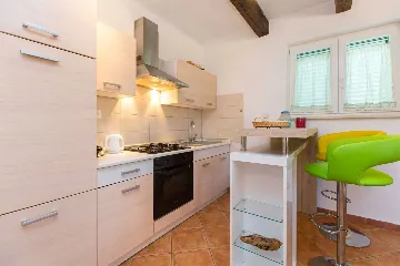 4-Bedroom House with Pool & Private Yard in Labin