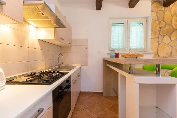 4-Bedroom House with Pool & Private Yard in Labin