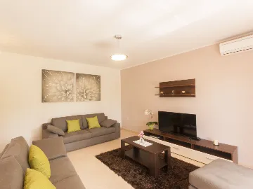 5-Bedroom House in Pazin with Private Pool