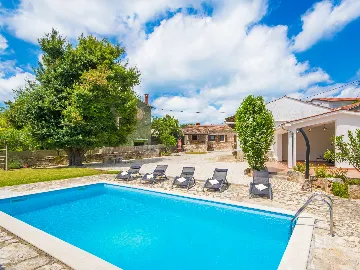 Renovated Istrian House with Private Pool in Žminj