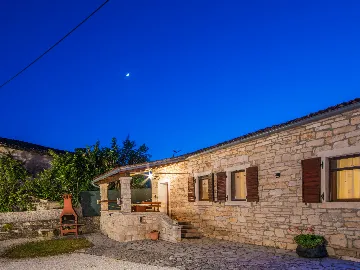 Renovated Istrian House with Private Pool in Žminj