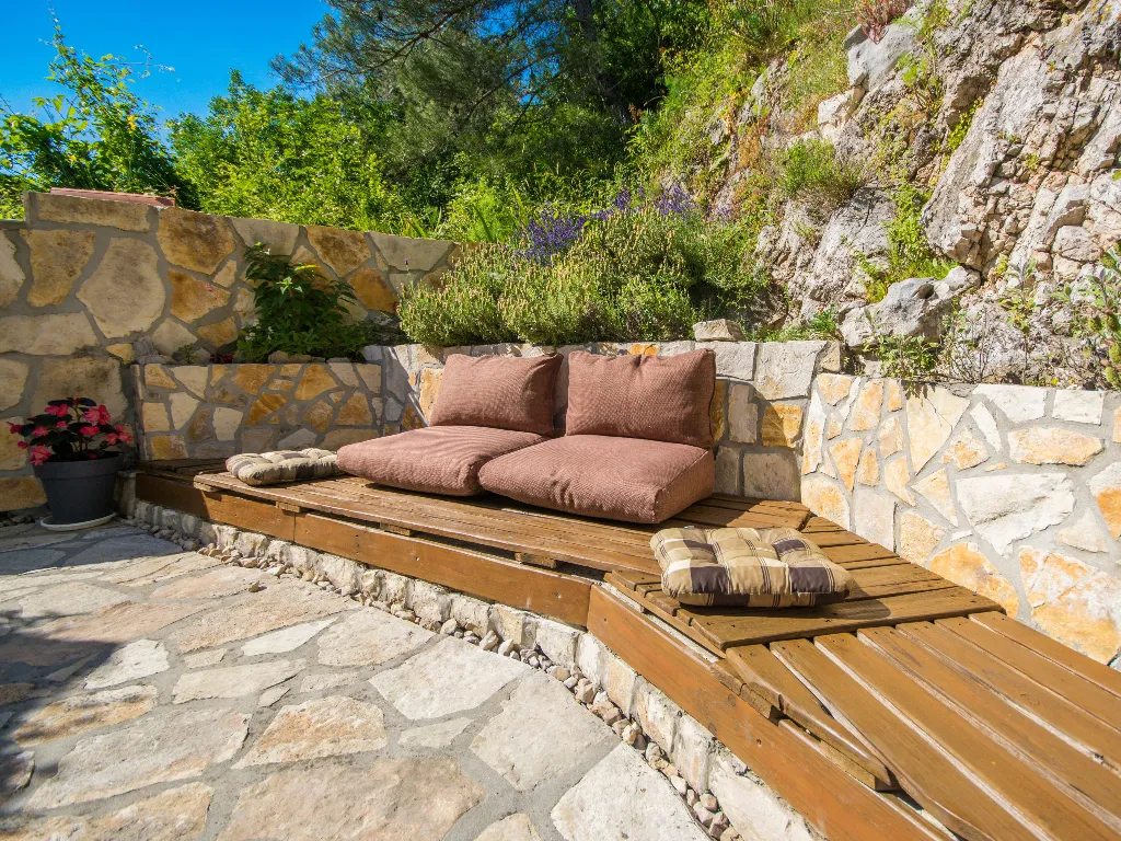 3-Bedroom House in Plomin for Up to 9 Guests