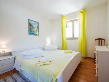 3-Bedroom House in Plomin for Up to 9 Guests