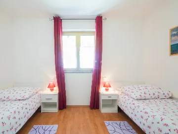 3-Bedroom House in Plomin for Up to 9 Guests