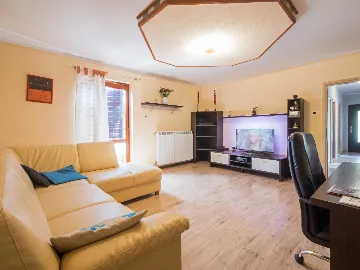 House with Private Pool in Labin (Vinež)