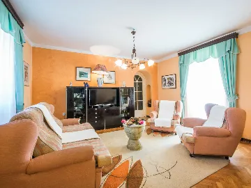 House in Šumber for 16 Guests with Pool