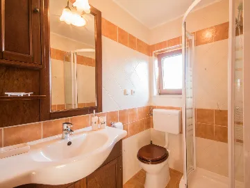 3-Bedroom House with Private Pool in Nedešćina
