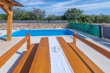2-Bedroom House with Pool in Rovinj