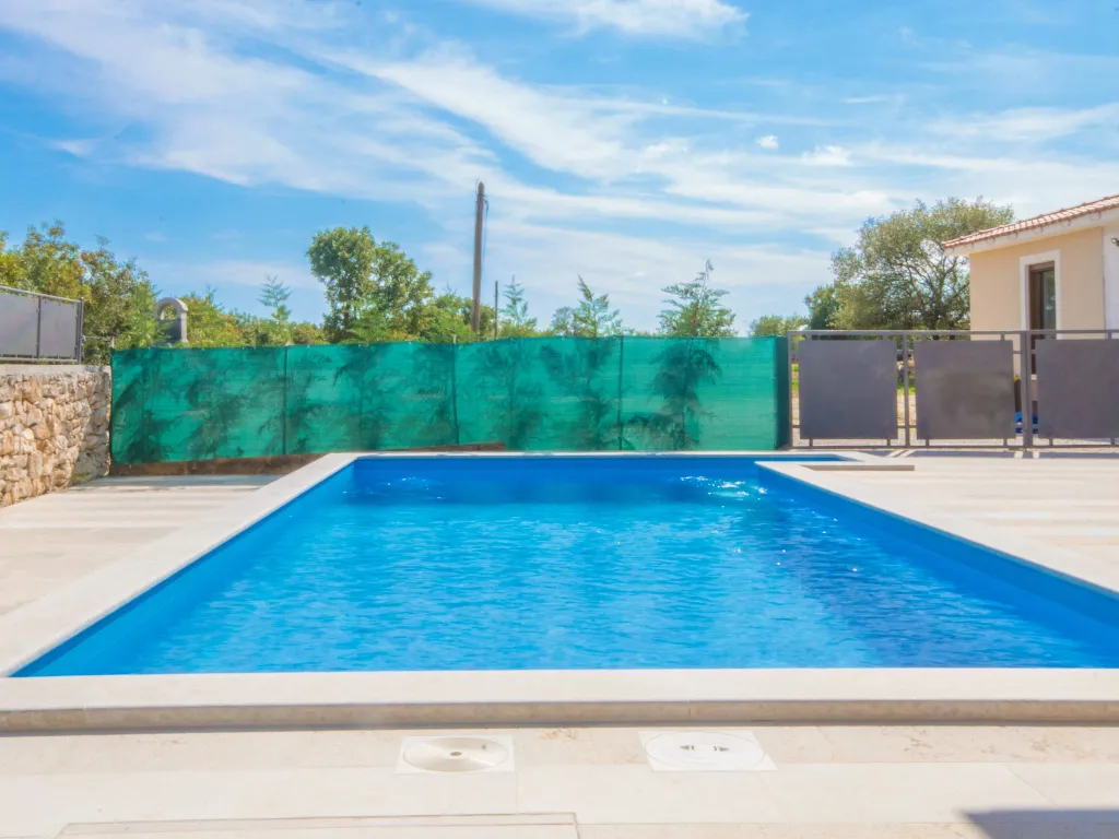 2-Bedroom House with Pool in Rovinj