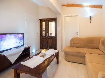 2-Bedroom House with Pool in Rovinj