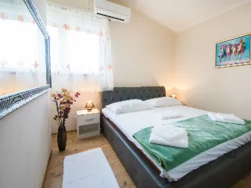 2-Bedroom House with Pool in Rovinj