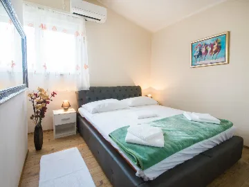 2-Bedroom House with Pool in Rovinj