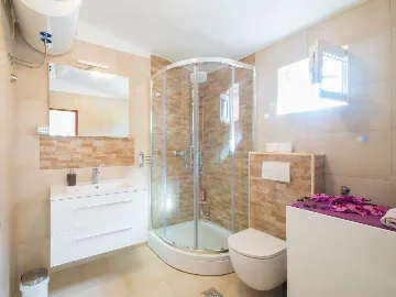 2-Bedroom House with Pool in Rovinj