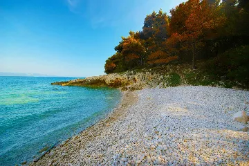 House with Private Pool in Žminj for Up to 8