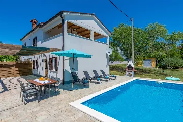 Pet-Friendly House with Private Pool in Labin