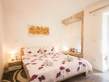 Pet-Friendly 4-Bedroom House for 10 Guests Žminj