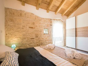 Pet-Friendly 4-Bedroom House for 10 Guests Žminj