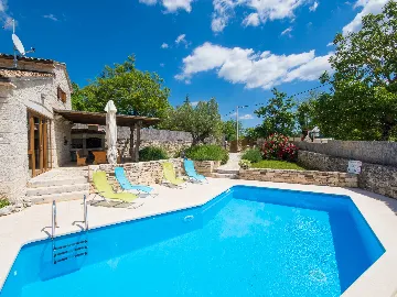 Pet-Friendly House with Private Pool in Pazin