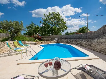 Pet-Friendly House with Private Pool in Pazin