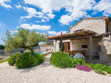 Pet-Friendly House with Private Pool in Pazin