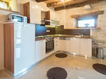 Pet-Friendly House with Private Pool in Pazin