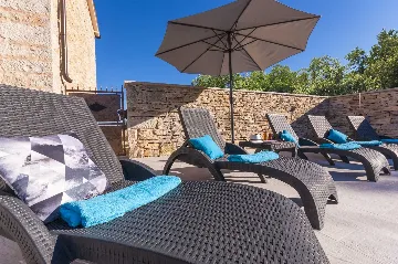 3-Bedroom Villa with Private Pool in Žminj