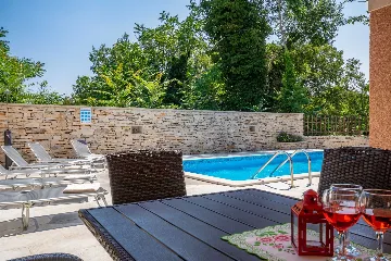 3-Bedroom Villa with Private Pool in Žminj