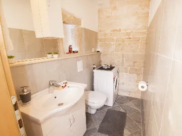 3-Bedroom Villa with Private Pool in Žminj