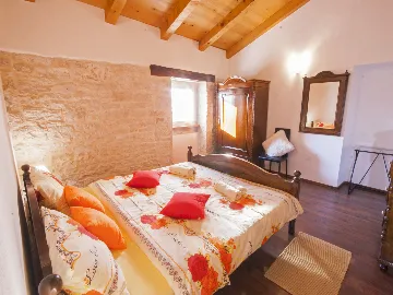 3-Bedroom Villa with Private Pool in Žminj