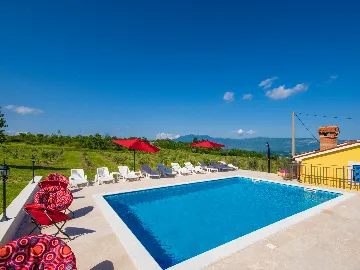 House in Pićan for Groups & Families (up to 12)