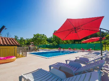 House in Pićan for Groups & Families (up to 12)